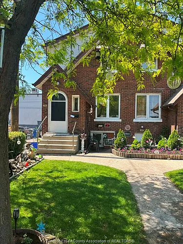 1285 Parent Ave Photo 1