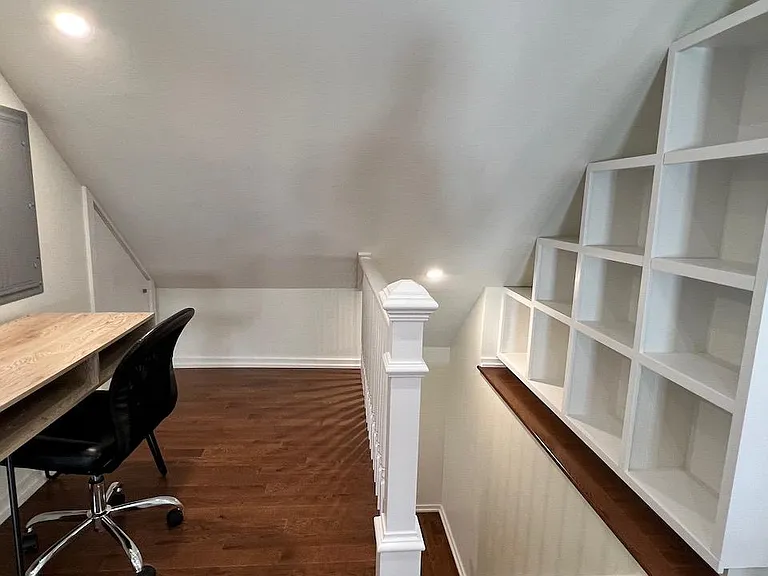 Apartment Stairs/Entrance with Office