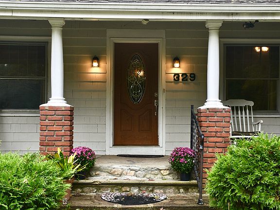 4th image of 329 Wareham Rd