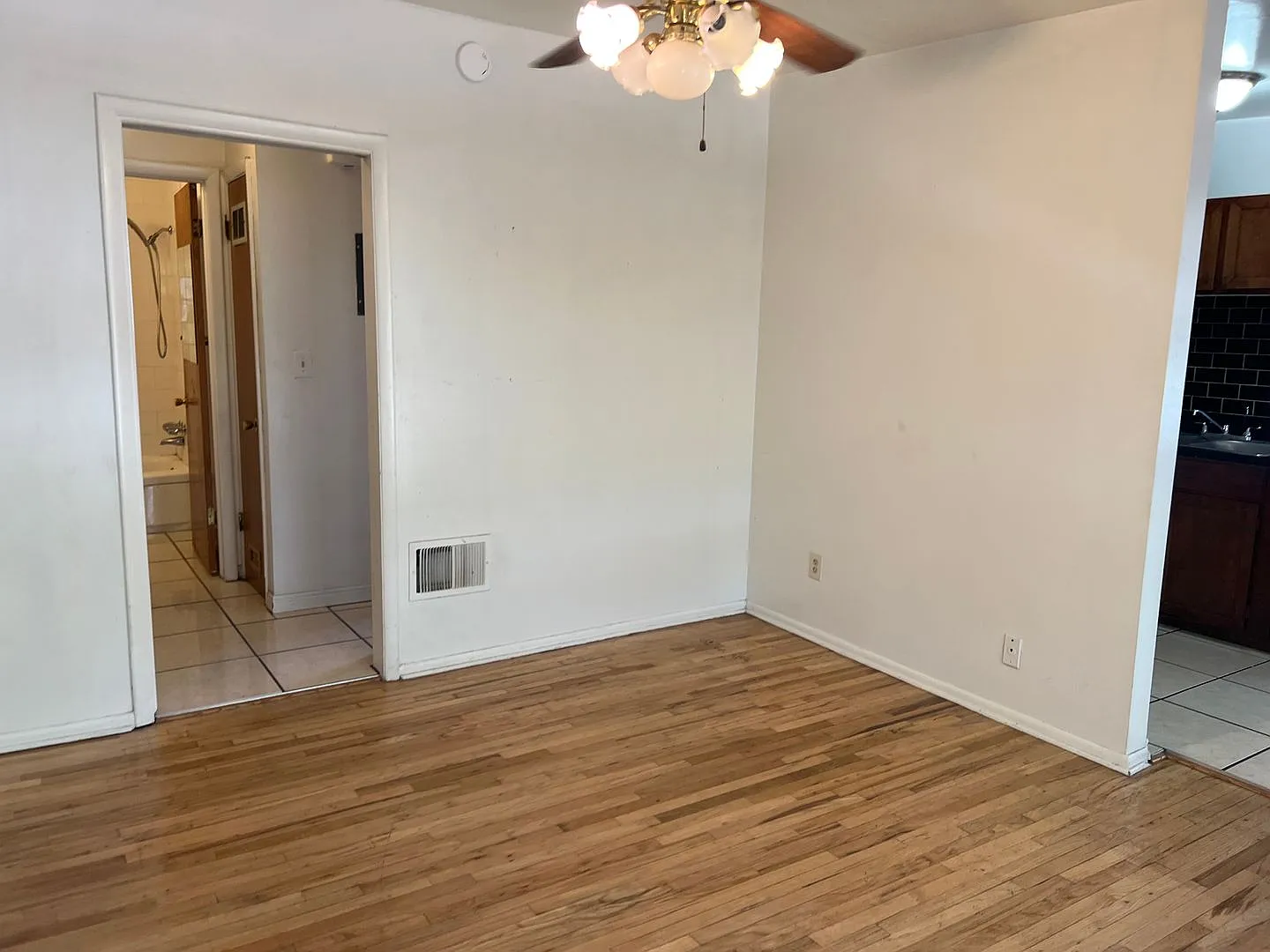 McClelland Street Apartments — Photo 2