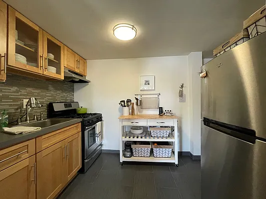 Rented by Compass | media 12