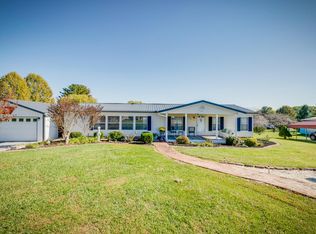 310 Chase Ct, Mt Carmel, TN 37645