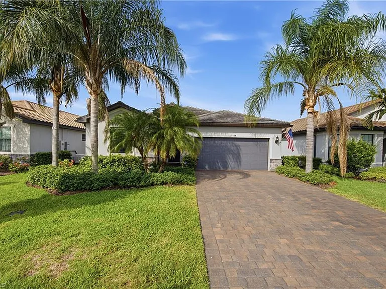 19584 Utopia Ln — Photo 37