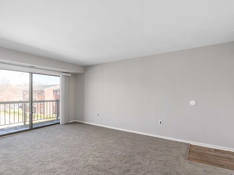 Tacony Crossing — Photo 22