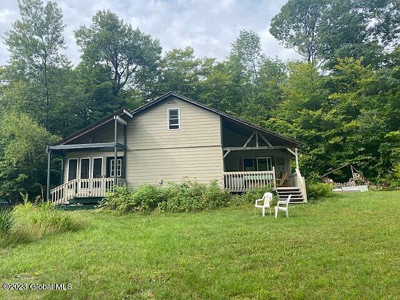 5th image of 383 Cobble Creek Road