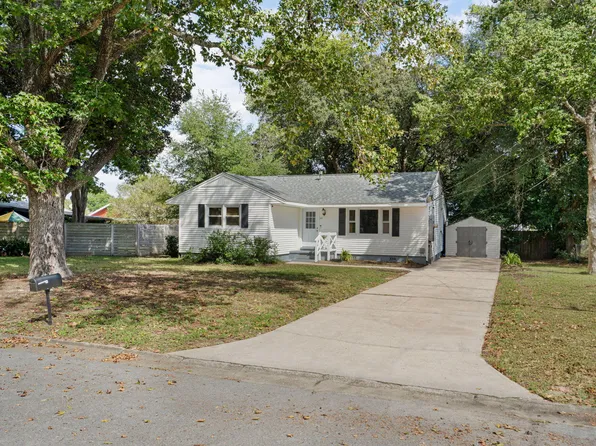 119 Thames Pl NW, Fort Walton Beach, FL 32548