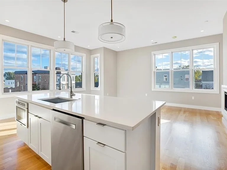 3 Dorset St #1 — Photo 1
