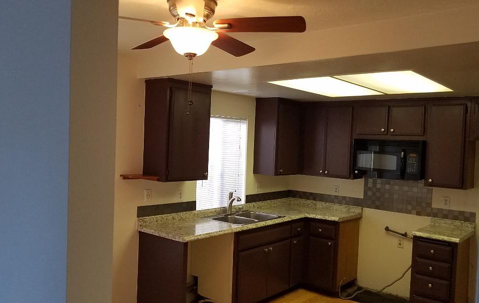 2nd image of 618 W Almond Ave
