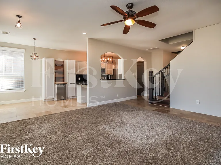 8306 White Willow Ln — Photo 8