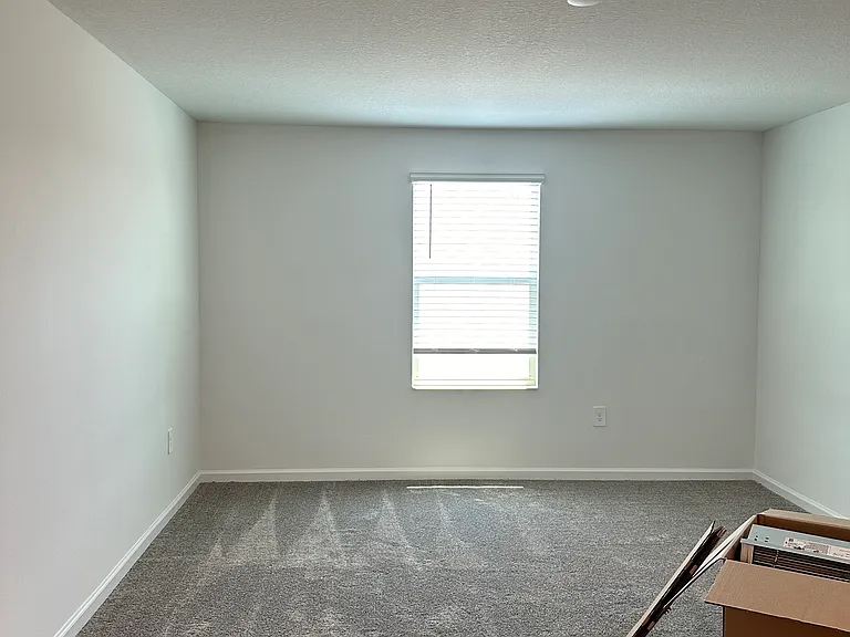 4039 Ambrose Ave — Photo 14