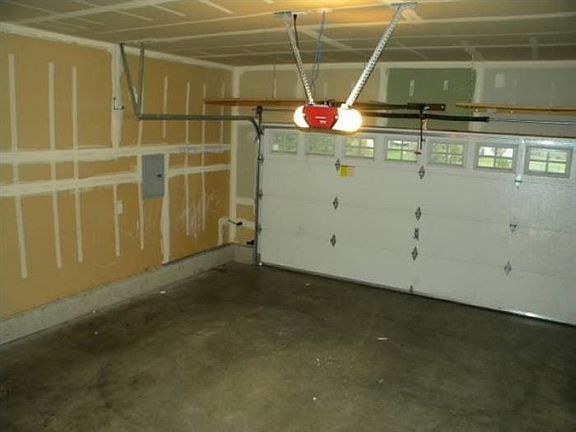 5th image of 418 170th St S