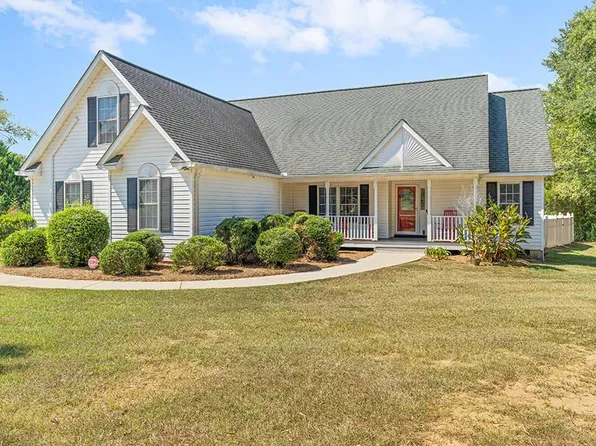 106 Cornerstone Dr, Greenwood, SC 29649