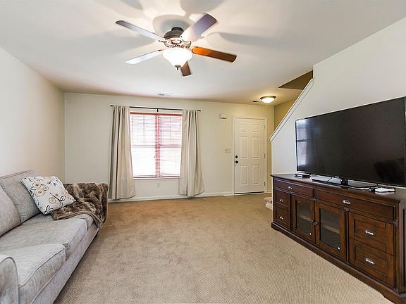 5th image of 4385 Walnut Creek Dr