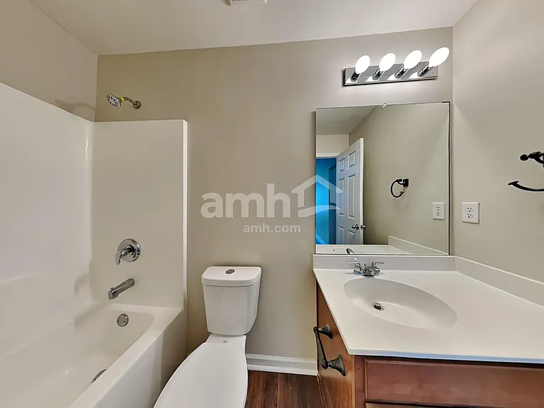 314 Southwilde Way — Photo 23