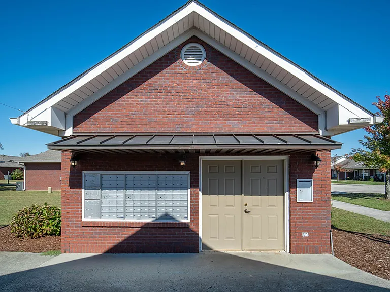 17962 Arrowhead Cir — Photo 23