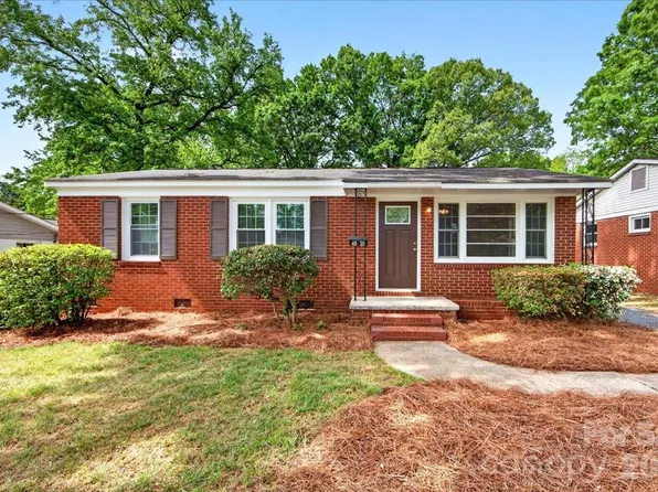 4820 Charleston Dr, Charlotte, NC 28212