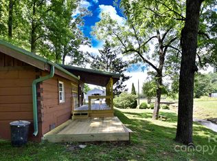 2967 Roby Martin Rd, Lenoir, NC 28645