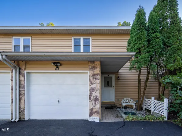 84 Velina Drive, Albany, NY 12203