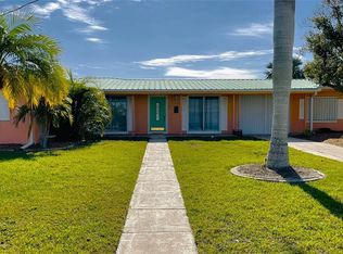 601 Sharon Cir, Pt Charlotte, FL 33952