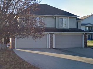 4519 Freedom Creek Dr, Lawrence, KS 66049