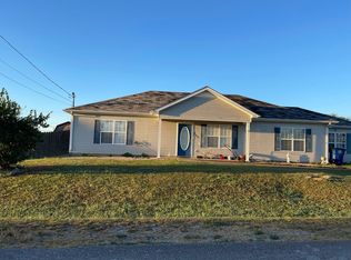 209 Cottonwood Dr, Shelbyville, TN 37160