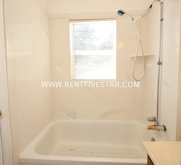 1056 S 4th Ave #5 — Photo 6
