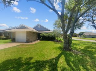 1215 Keechi St, Weatherford, TX 76086