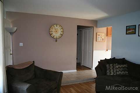 5th image of 31388 Louise Dr