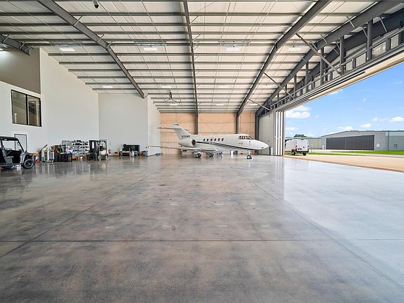 3rd image of 7622 Eagle Ln