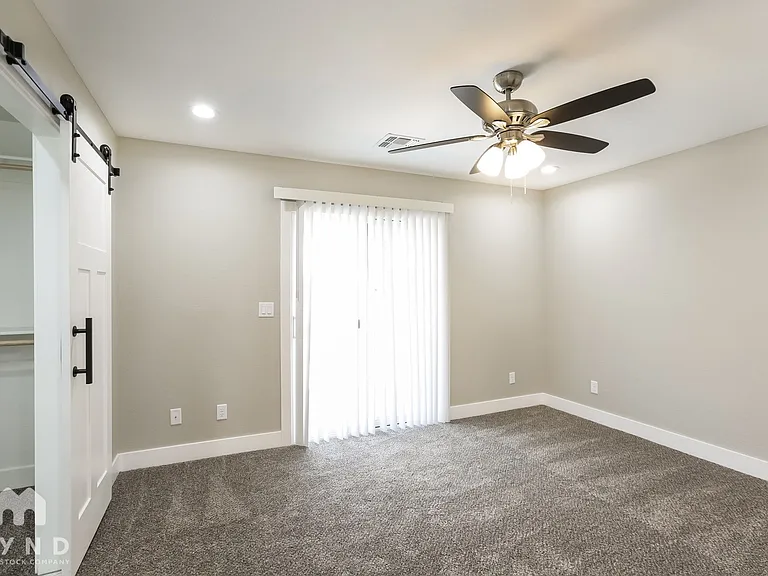 5108 S 23rd Ave — Photo 9