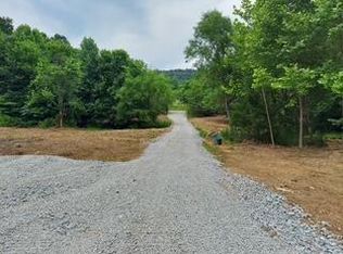 1112 Covered Bridge Rd, Wallingford, KY 41093