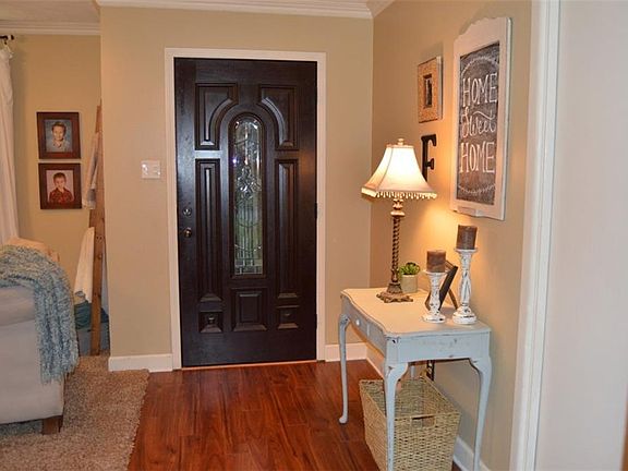 5th image of 510 N Avenue Q