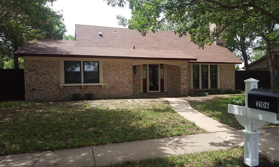 1st image of 2106 Village Green Dr