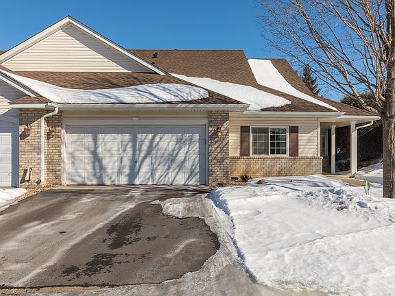 3rd image of 14705 Courtyard Cir