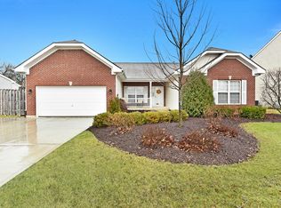 459 Raintree Dr, Oswego, IL 60543