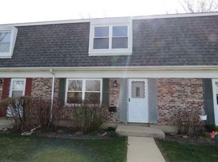 1427 Tinnerella Ave, Streamwood, IL 60107