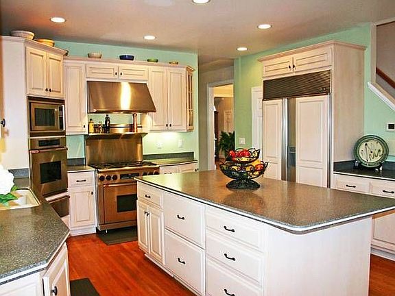 Main Level Kitchen 1