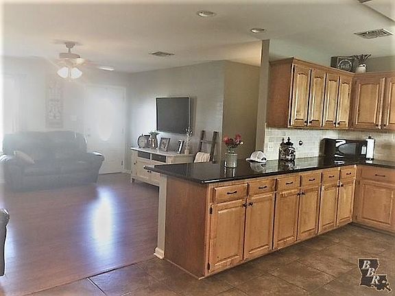 5th image of 271 Gabreten Ln