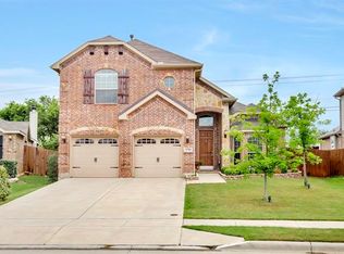2744 Triangle Leaf Dr, Fort Worth, TX 76244