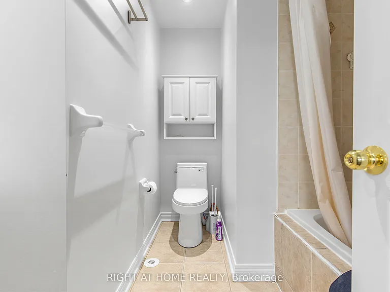 2628 Bur Oak Ave — Photo 29