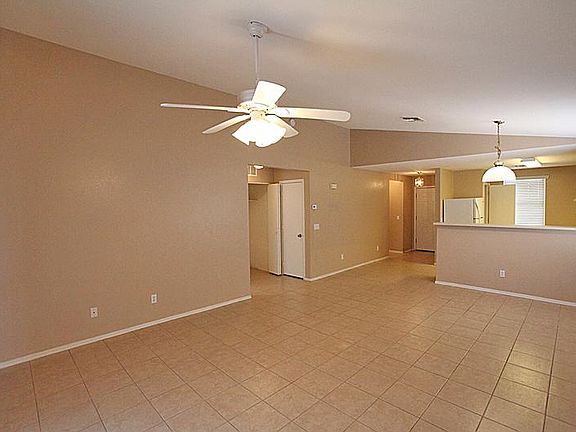 4th image of 16922 N Briarwood Dr