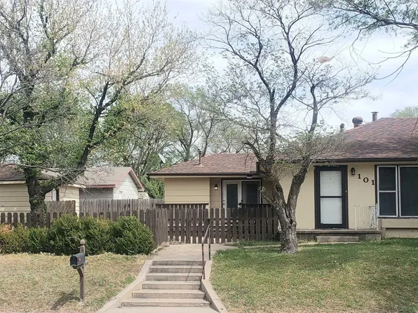 101 N Woodlawn St, Wellington, KS 67152