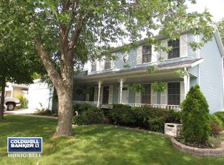 1102 Loren Dr, Joliet, IL