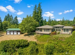 100 E North Bay Pl, Allyn, WA 98524