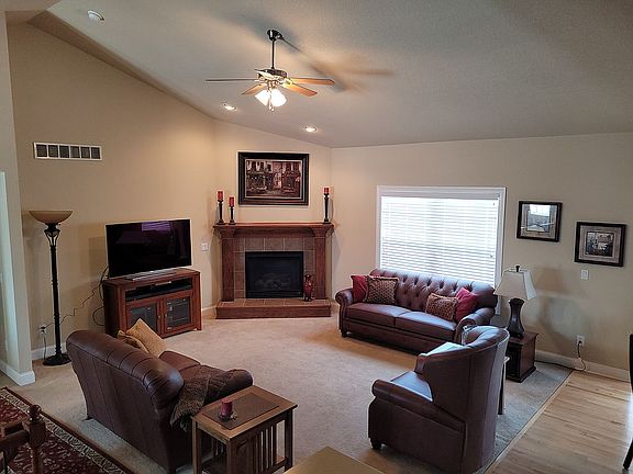 2nd image of 6818 Aubrey Ct