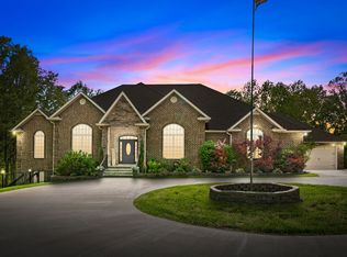 330 Ridgeland Dr, Clarksville, TN 37043