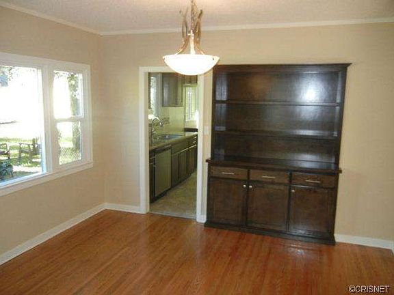 4th image of 1828 N Marengo Ave