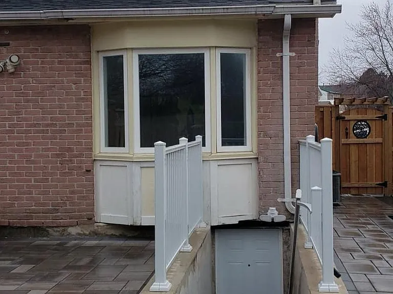 7102 Salme Dr — Photo 12