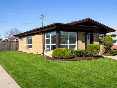 10226 S California Ave, Evergreen Park, IL, 60805