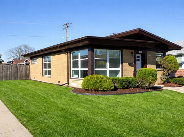 10226 S California Ave, Evergreen Park, IL 60805